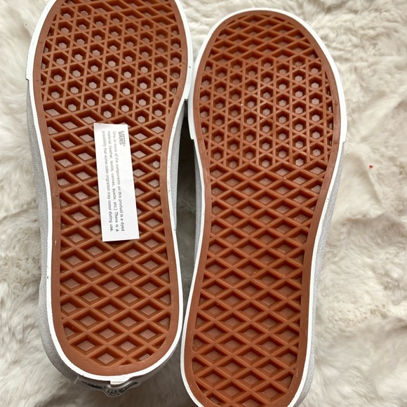 Vans Ditzy Floral White Old Skool Sneakers. Women size 6 & 6.5 & 7 - Picture 10 of 13